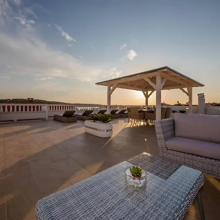 Beautiful In Rab Barbat With Wifi Apartment